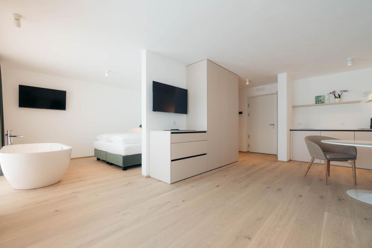 Anett Hotel Випитено Экстерьер фото