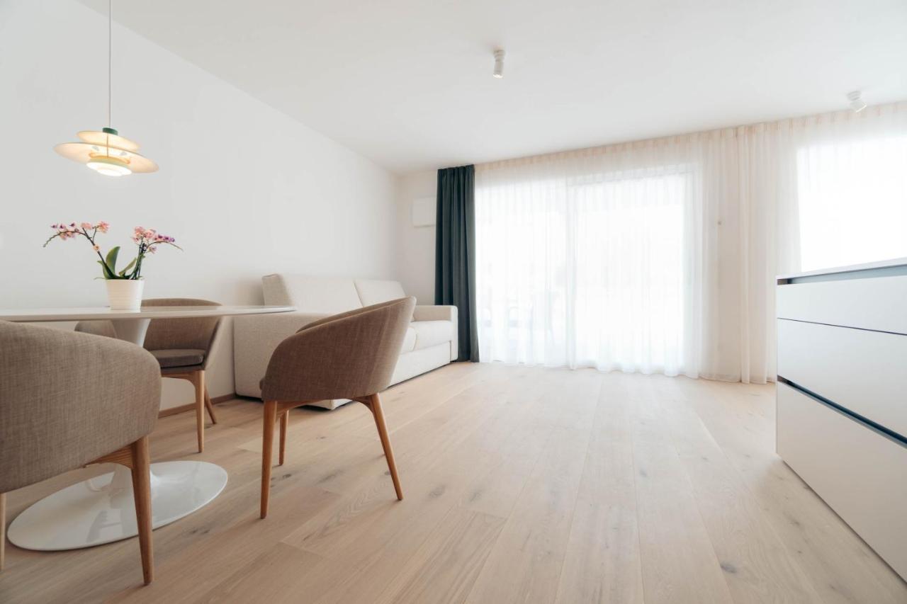 Anett Hotel Випитено Экстерьер фото