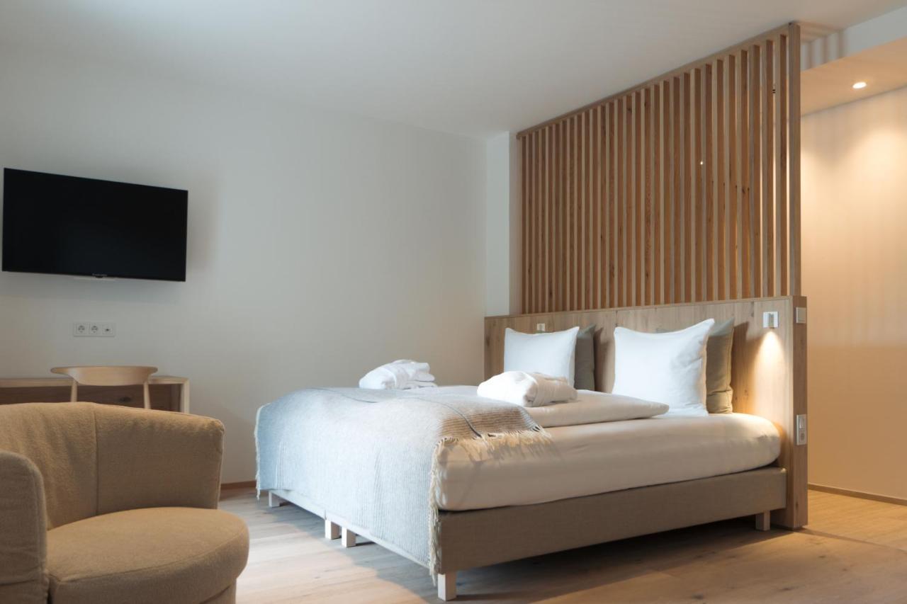 Anett Hotel Випитено Экстерьер фото