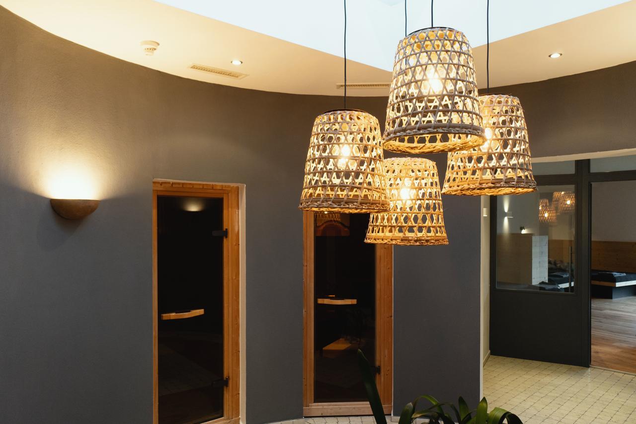 Anett Hotel Випитено Экстерьер фото